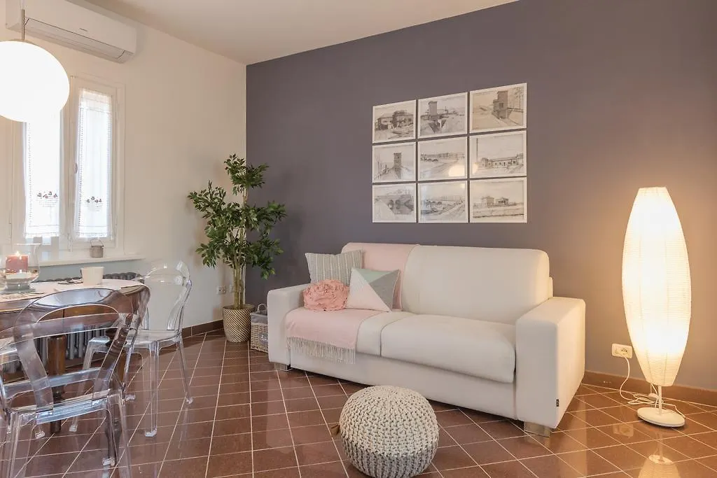 Apartment Palazzo Spada - Attico Con Terrazza Vista Fiume In Centro Codigoro Italy